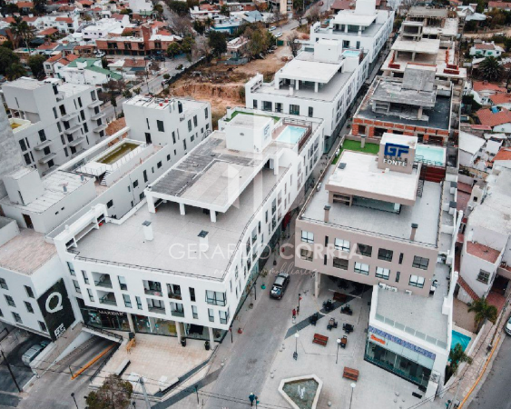Departamento centrico, de 1 dormitorio, con cochera.