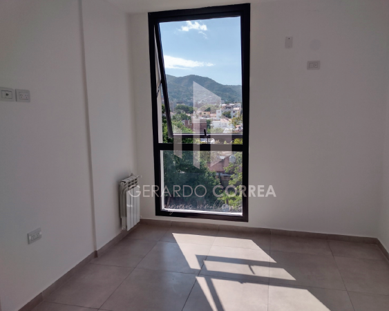 Dpto 1 dorm, a estrenar, con cochera. Centrico.