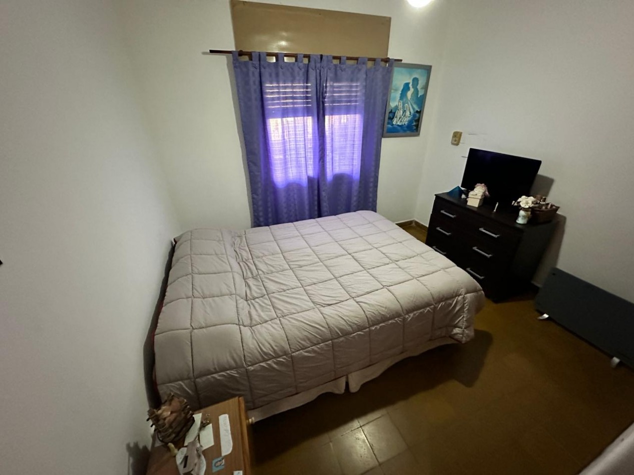Hermosa casa de 3 dormitorios y 2 baños. Con patio. APTA CREDITO Y BANCOR.