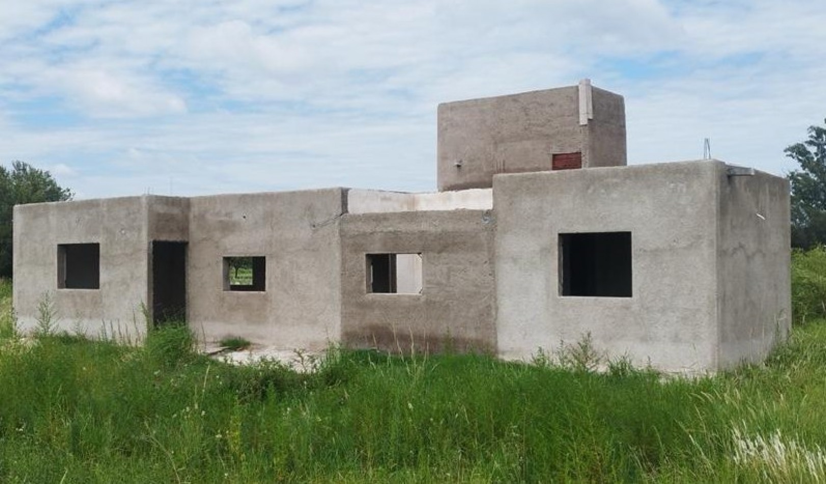 Lote con Obra Avanzada. Capilla de los Remedios 