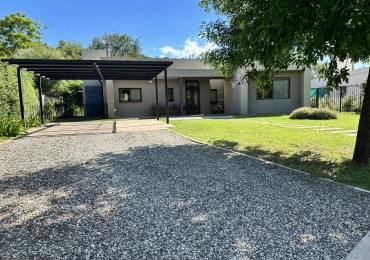 Bellisima y amplia casa de 3 dormitorios en importante country zona sur.