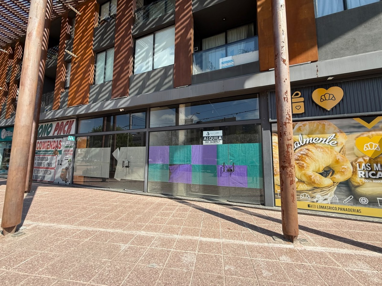 Local comercial, sobre Av. Libertad. Excelente ubicacion. 