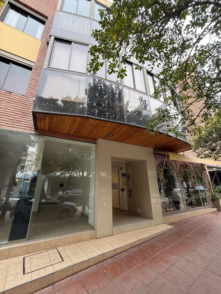 Departamento centrico, amoblado.