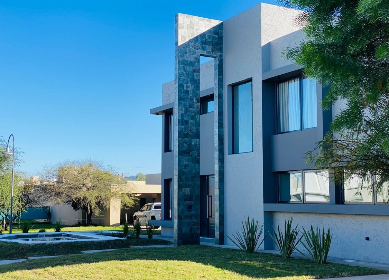 Casa a estrenar en Las Cañitas Malagueño