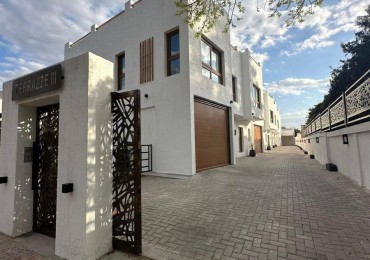 Duplex a estrenar, 2 dormitorios, muy buena ubicacion. 